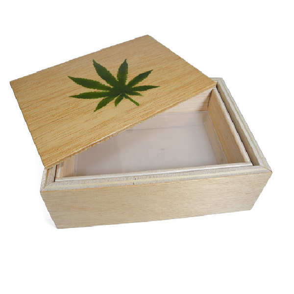 Caja Ulia con polinizador para extracción de resina