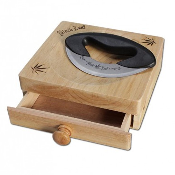 tabla de corte con cuchilla y cajón Black Leaf para cultivo