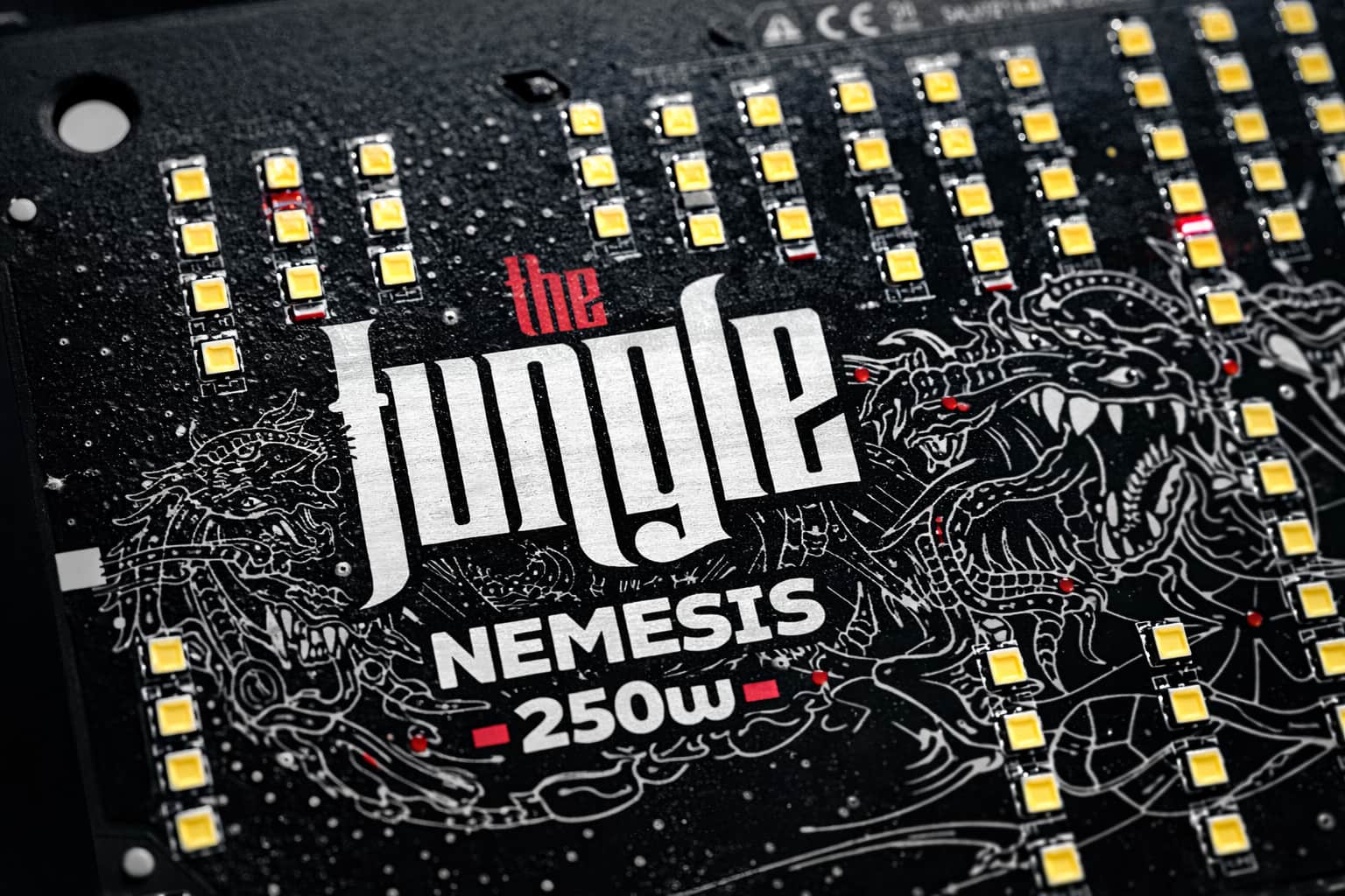 Detalle de diodos y espectro del LED Jungle Jackson Nemesis 250W