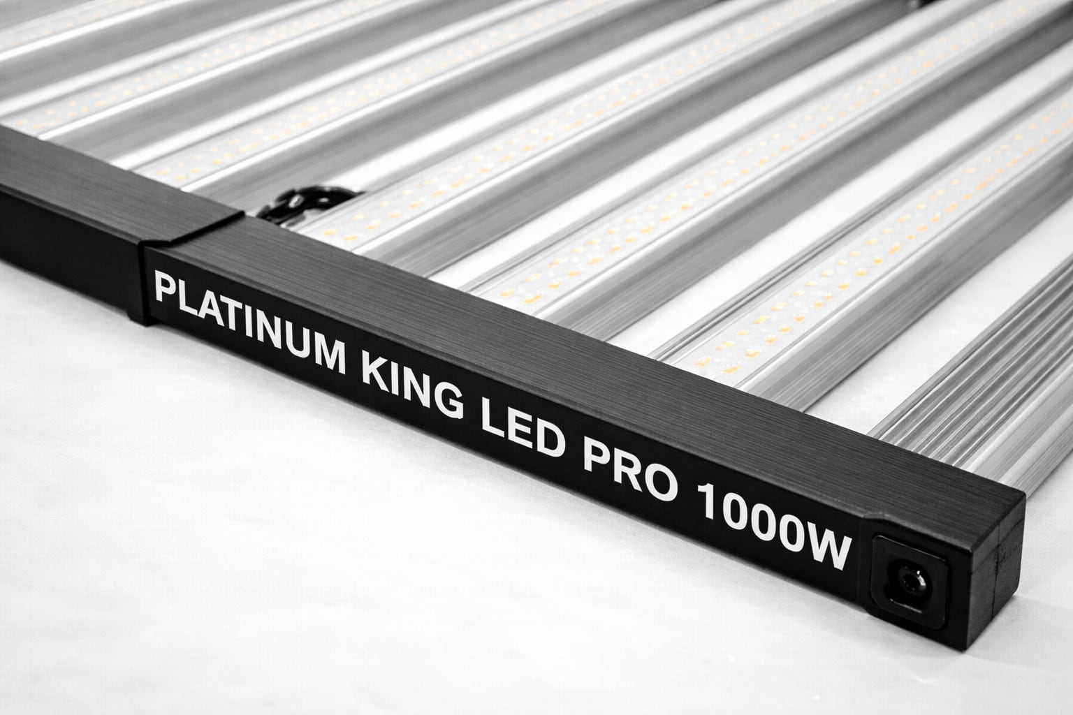 Detalle de luminaria Platinum King LED Pro 1000W de Dutch Masters