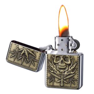 Mechero Gasolina Leaf & Skull